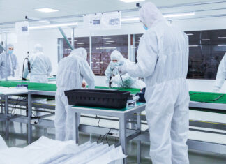 Andhra Pradesh to Host ₹14,000-Crore Semiconductor Manufacturing Facility India's first private semiconductor facility is coming to Andhra Pradesh with a ₹14,000 crore investment, focusing on Silicon Carbide chips.